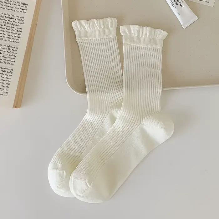 Chaussettes pour femmes couleur bonbon nouvelle mode d'été couleur unie chaussettes fines respirant 