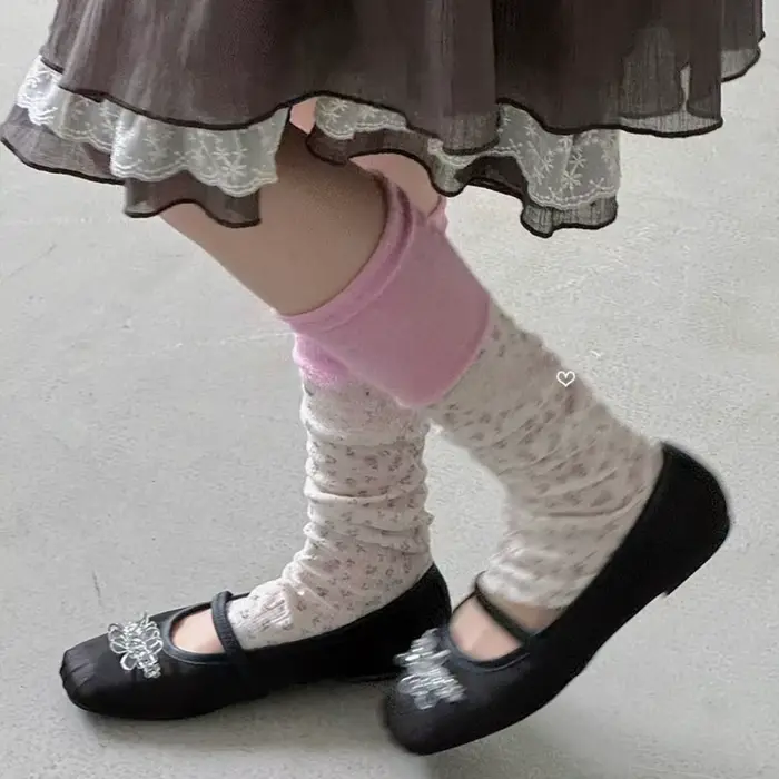 Chaussettes douces et mignonnes pour filles, style rétro français, à motif floral, avec empiècements