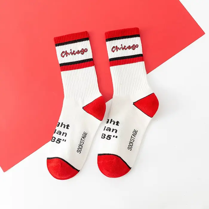 Chaussettes en coton pour hommes, noires et rouges, skateboard de rue, sport, couple décontracté
