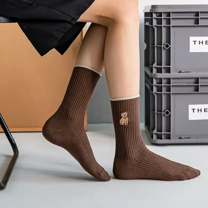 Chaussettes pour femmes à motif ours de dessin animé, style coréen décontracté, en coton doux, couleur café automne, Kawaii