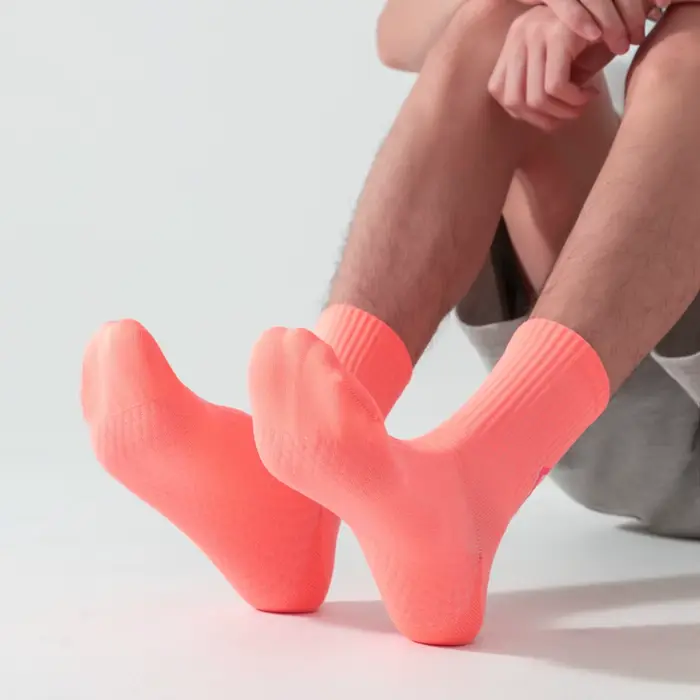1 paire de chaussettes de course mi-longues, chaussettes de marathon respirantes à séchage rapide