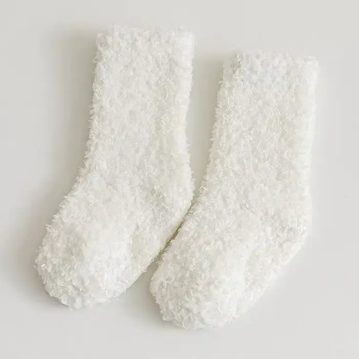 Chaussettes chaudes et douces pour bébé avec grip, en polaire corail thermique antidérapante pour l'