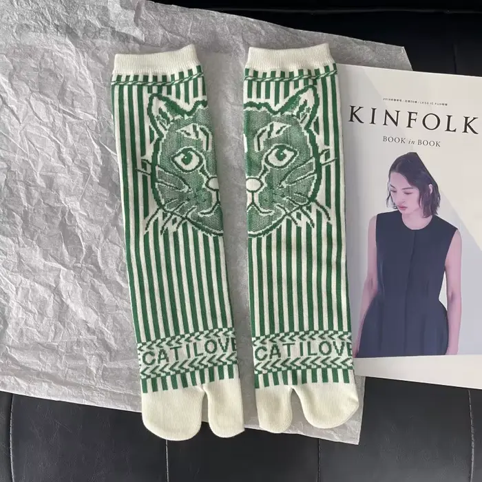 Chaussettes confortables en coton à bout fendu pour femmes