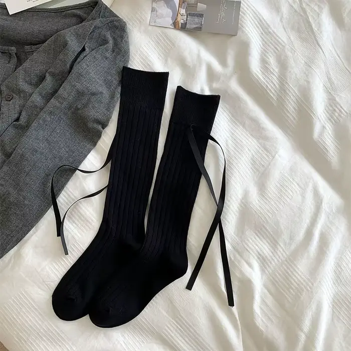 Chaussettes pour femmes de haute qualité couleur unie nœud doux genou chaussettes hautes Femme brass