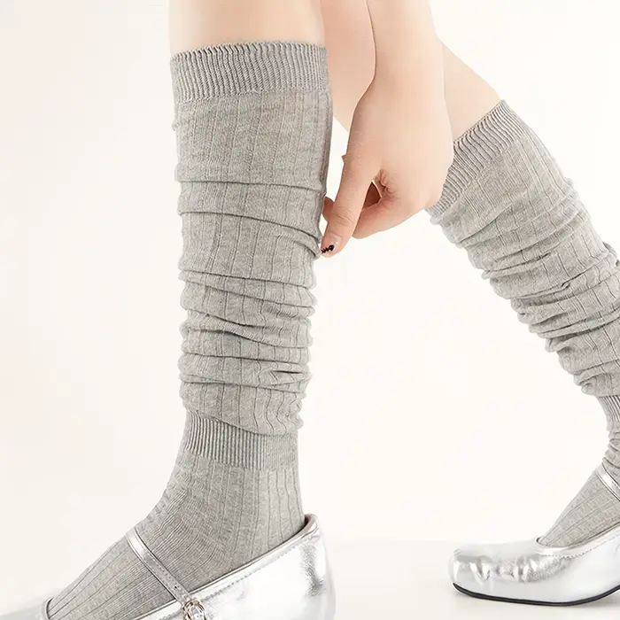 1 paire de chaussettes pour femmes, style Lolita, longueur genou, confortables, respirantes, unies,