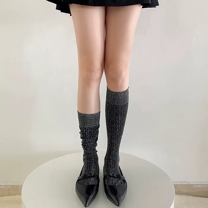 Chaussettes longues scintillantes pour femmes