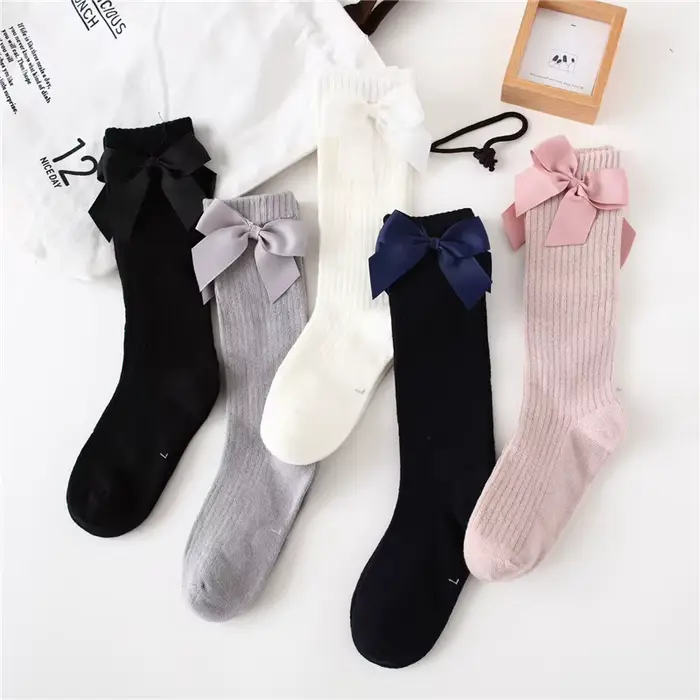 Chaussettes solides pour enfants avec nœuds, chaussettes en coton pour bébés filles, chaussettes longues douces pour tout-petits, chaussettes hautes de princesse pour filles, 2024