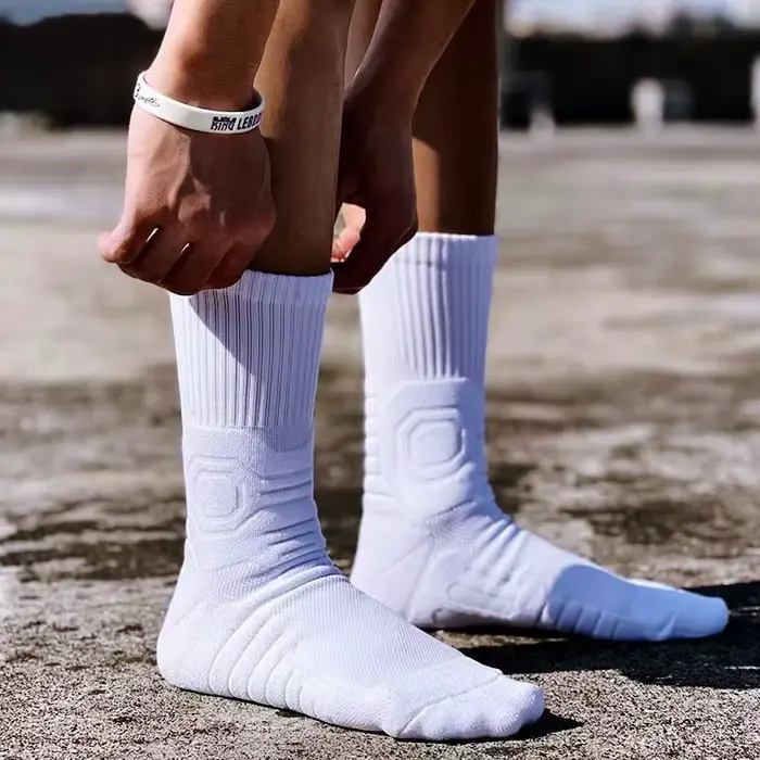 Chaussettes de sport personnalisées de haute qualité pour hommes, avec logo, pour le football et le 