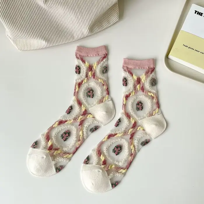 Chaussettes d'été en dentelle transparente pour femmes, respirantes, douces, tendance, décontractées