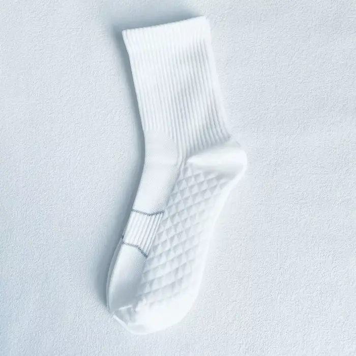 Chaussettes de sport pour femmes, chaussettes de sport colorées en coton, coussinées, séchage rapide