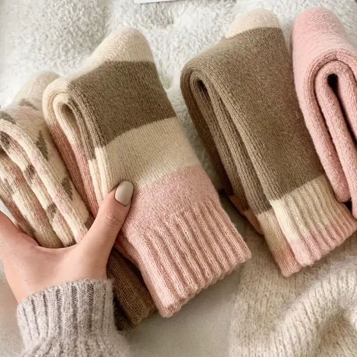 6 pièces (3 paires de couleurs mélangées) chaussettes épaisses