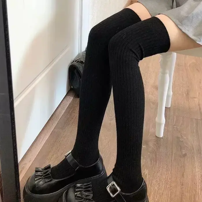 1-2 paires de chaussettes hautes blanches à Tube Long pour femmes, chaussettes chaudes noires aminci