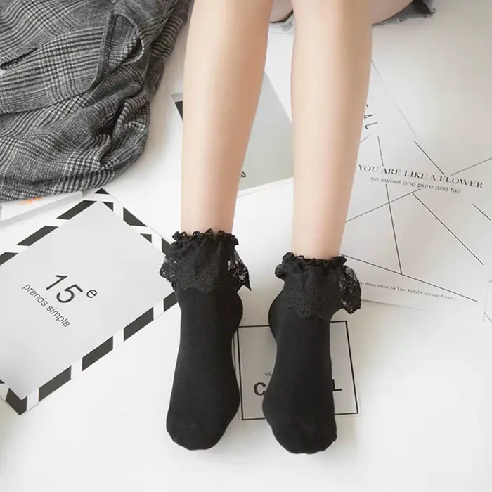 Mode femmes filles dentelle à volants froufrous cheville chaussettes Harajuku belle mignon Vintage rétro Floral dame blanc princesse danse de mariage
