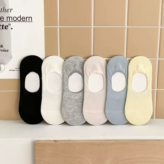 Chaussettes pour femmes, été, nouvelles, simples, décontractées, antibactériennes, chaussettes invisibles en maille pour filles, chaussettes fines respirantes en coton, confortables
