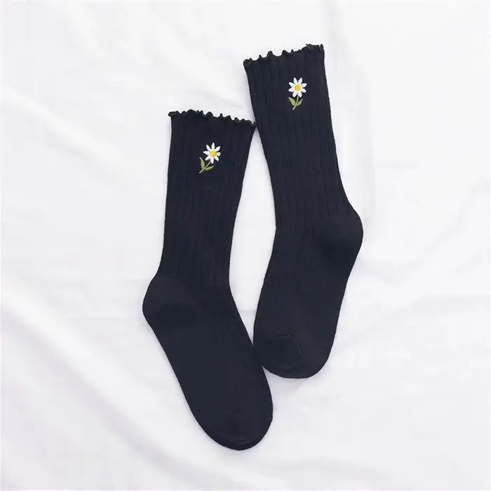 Chaussettes pour femmes Sleeping Beauty Chic, broderie florale de dessins animés, style Preppy Mori 