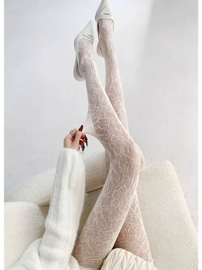 Chaussettes blanches femmes Sexy bas résille Femme été mince fleur maille collants élastique minceur taille haute évider