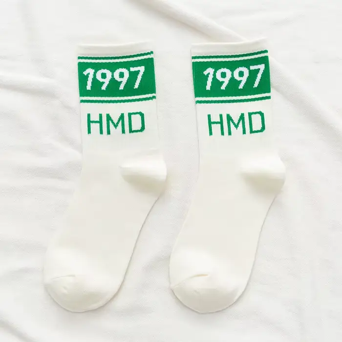 Chaussettes longues à motifs de lettres pour femmes, chaussettes de sport confortables, chaussettes 
