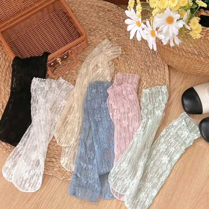 Femmes Harajuku Kawaii dames respirant Transparent dentelle florale chaussettes douce maille résille
