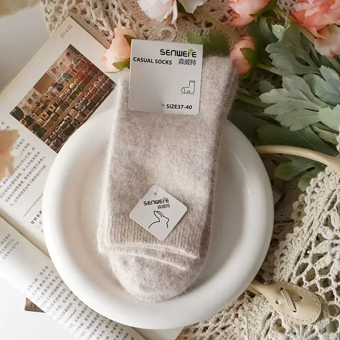 Chaussettes épaisses en laine de poils de lapin pour femmes, tube moyen, bas en cachemire, noir, cha