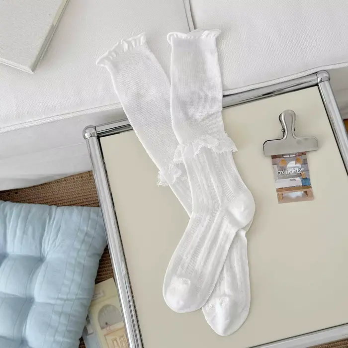 Chaussettes empilées à hauteur de mollet pour femmes, ornées de dentelle et ajourées, style Miu, ins