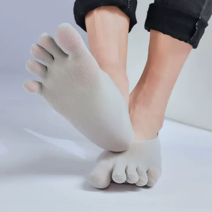 Chaussettes élastiques transparentes pour hommes, chaussettes courtes à cinq doigts, chaussettes en 