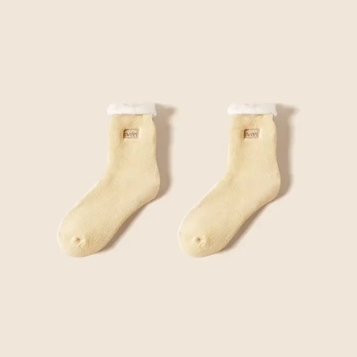 Automne et hiver nouvelles chaussettes épaisses pour femmes avec velours épaissi chaud géant épais c