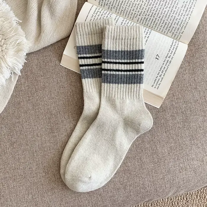 Optique Chaussettes pour femmes, Chaussettes rayées, artificiel astique, Laine, Chaud, Style preppy,