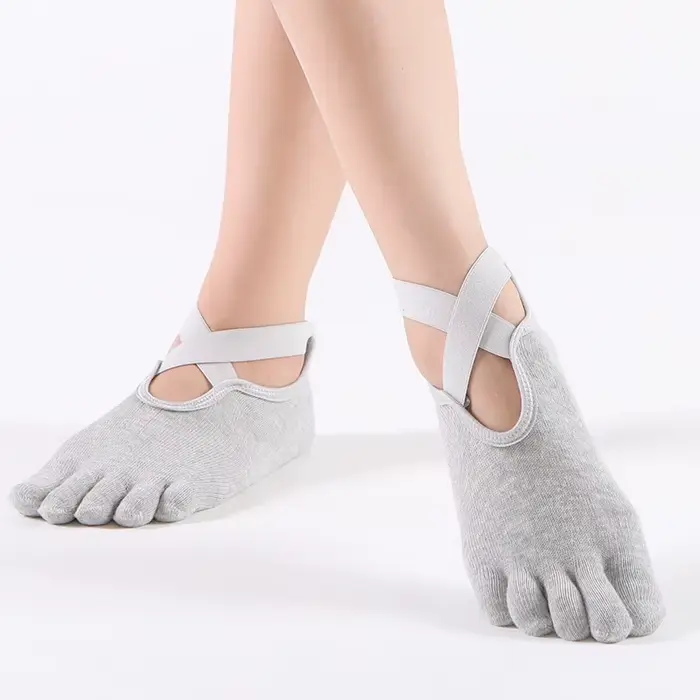 Chaussettes de Yoga antidérapantes à cinq orteils pour femmes