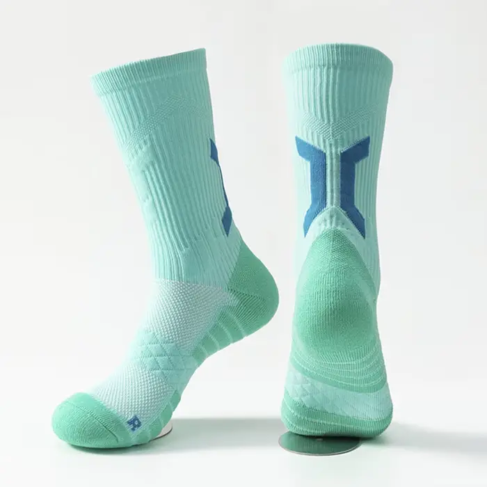 Une paire de chaussettes de sport Pro Performance – Respirantes, rembourrées, antidérapantes pour la
