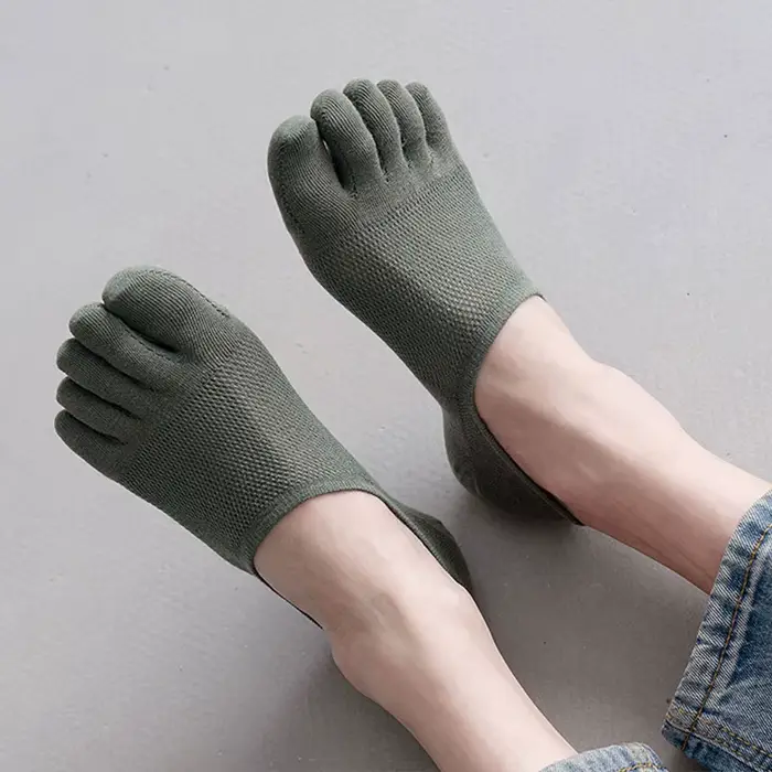 Chaussettes courtes respirantes à cinq doigts pour hommes et femmes, chaussons invisibles, chaussettes douces, absorbant la transpiration, bateau de rinçage, coton, haute qualité, nouveau