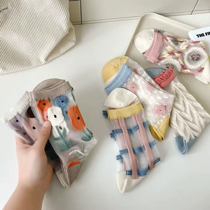 Chaussettes en dentelle transparente respirante pour femmes