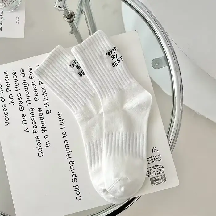 Chaussettes d'équipage de broderie de lettres pour femmes et filles, chaussettes de sport en coton r