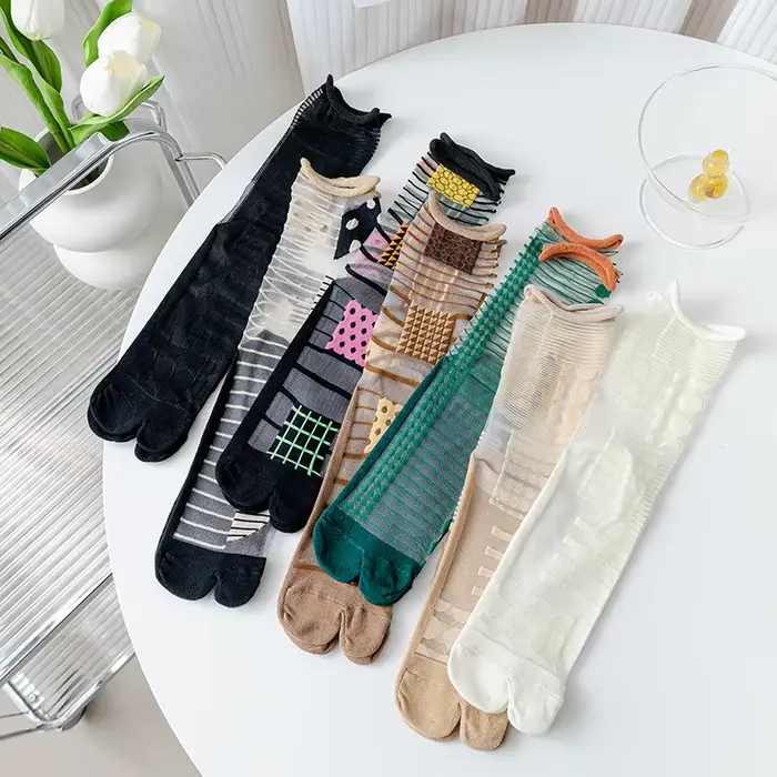 Chaussettes à deux orteils pour femmes
