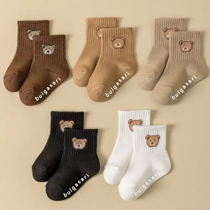 5 paires de chaussettes antidérapantes pour enfants avec imprimé ours mignon, confortables, toutes s