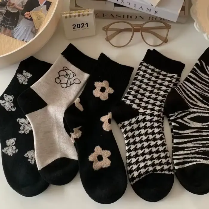 5 paires de chaussettes mi-mollet pour femmes, mignon petit ours, imprimés floraux, à la mode et pol