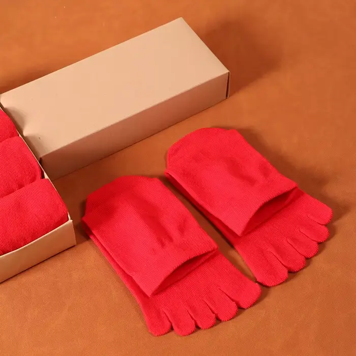 Grandes chaussettes rouges en coton pour hommes et femmes