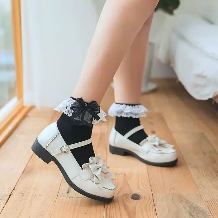 Lolita femmes Harajuku rétro dentelle chaussettes avec nœud cheville JK froufrous à volants coton princesse filles mariage danse blanc mignon Ballet