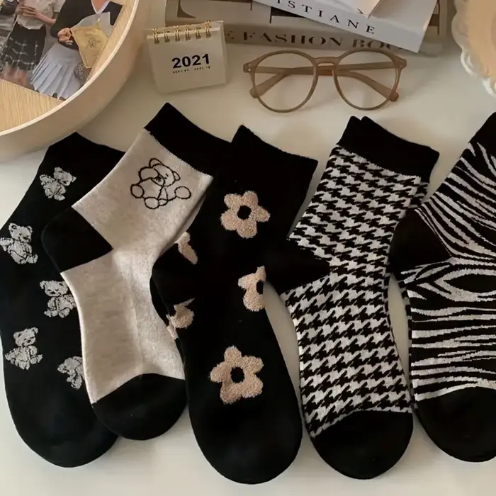 5/10 paires femmes mignon petit ours mi-mollet chaussettes à la mode fleur imprimé Floral doux confo