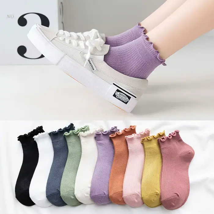 Chaussettes courtes à froufrous violettes pour femmes