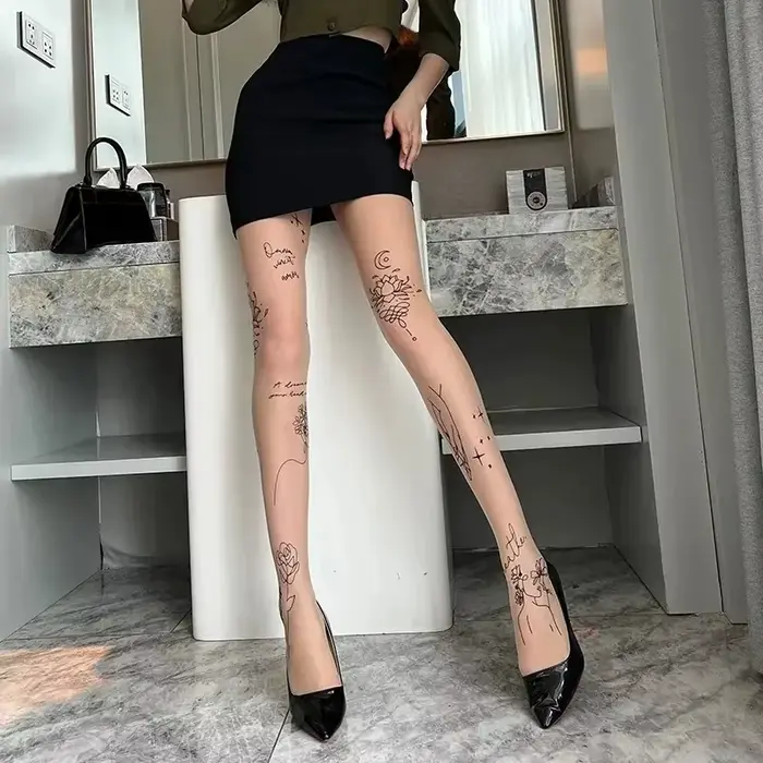 Collants sexy pour femmes avec motifs de tatouages, inscriptions, fleurs, lettres, bas fins longs noirs pour femmes