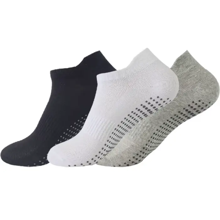Chaussettes de Yoga pour femmes, respirantes, confortables, couleur unie, simples, amusantes, pour Pilates, sport, entraînement, antidérapantes, été et automne