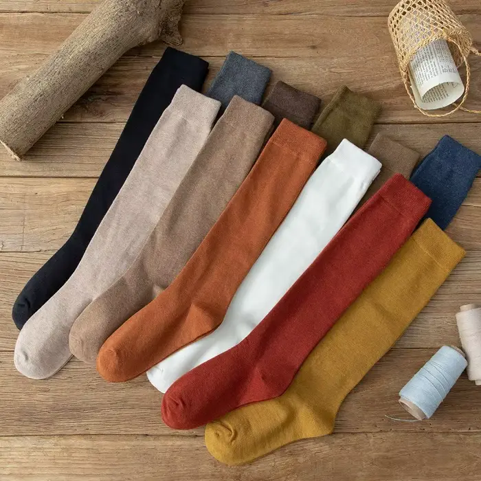 Chaussettes longues pour femmes