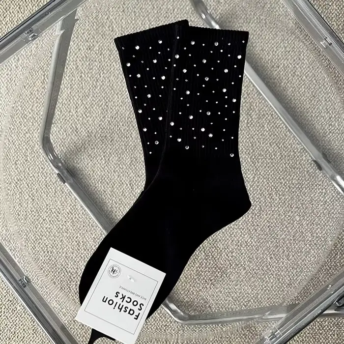 Chaussettes mi-hautes pour femme en coton, motif diamant brillant, strass de luxe, tendance quatre s
