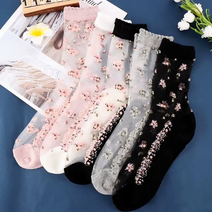 Chaussettes bateau transparentes en jacquard à nœuds