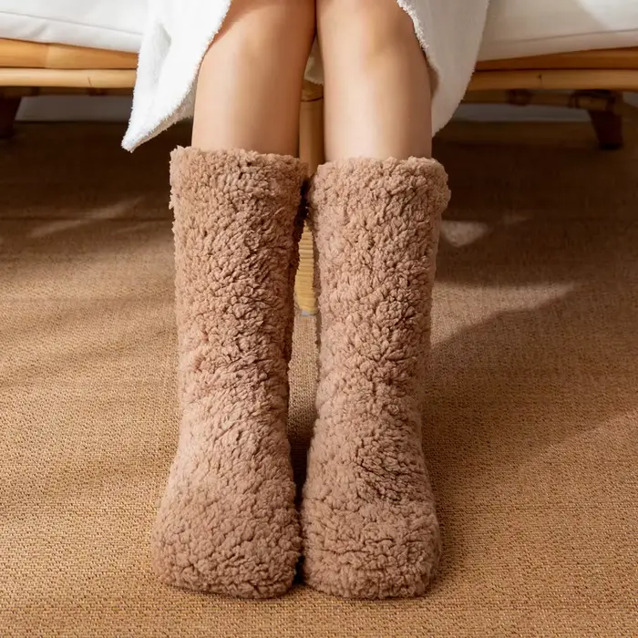 Chaussettes thermiques épaisses pour femmes, pantoufles de sol antidérapantes en velours, chaudes po