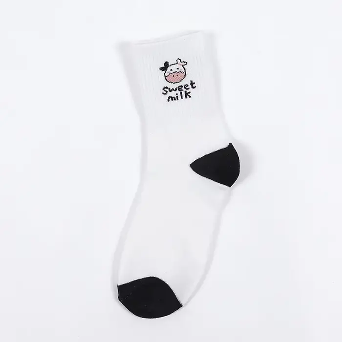Chaussettes mignonnes imprimées de vache pour femmes, blanches et noires, chaussettes d'animaux de d