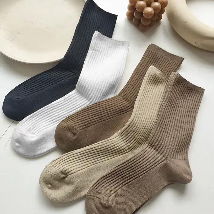 Ensemble de chaussettes à rayures de couleur unie pour femmes, chaussettes décontractées, simples, m