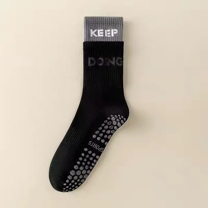 Chaussettes de yoga pour femmes, chaussettes de sol de sport antidérapantes d'intérieur avec fond en
