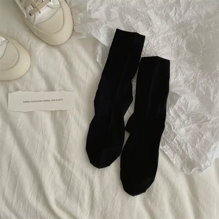 Chaussettes mi-tube en maille fine pour femmes et filles, respirantes, solides, simples, tendance de