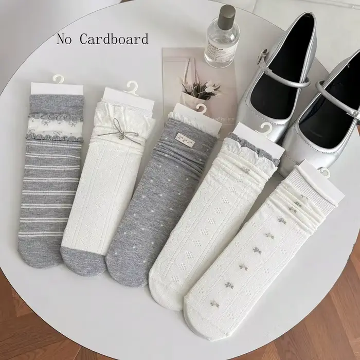 Chaussettes longues pour femmes